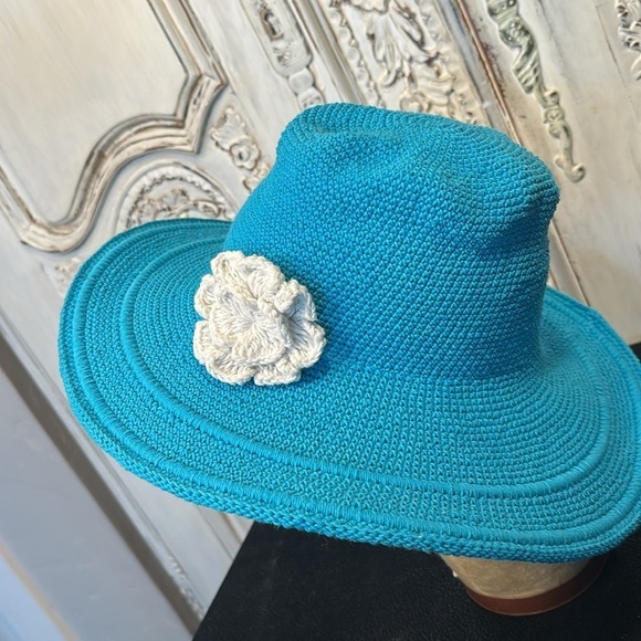 Silver Wave 100% Cotton Crocheted Wide Brim Vacation Sun Hat main image 5